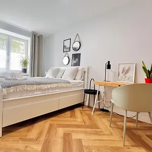 Apartment Tandem In Old Town - 24h Self Check-in, Wroclaw